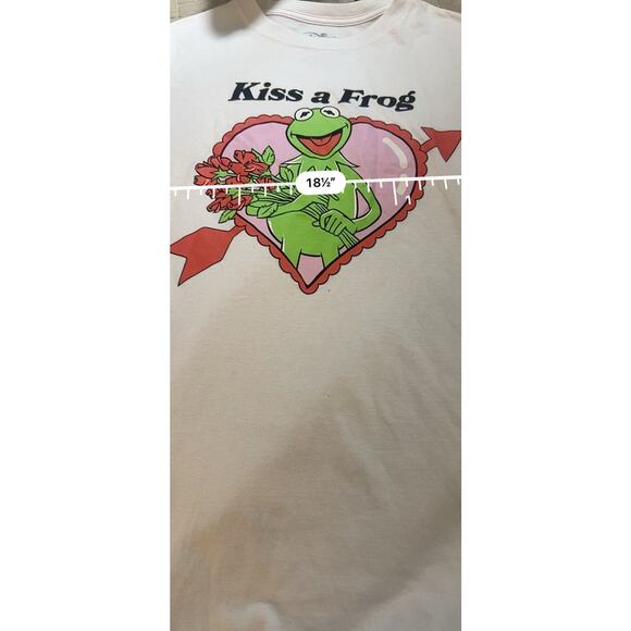 Disney Kermit The Frog “Kiss A Frog “T-Shirt Short Sleeve Men’s Medium NWT - Picture 3 of 3